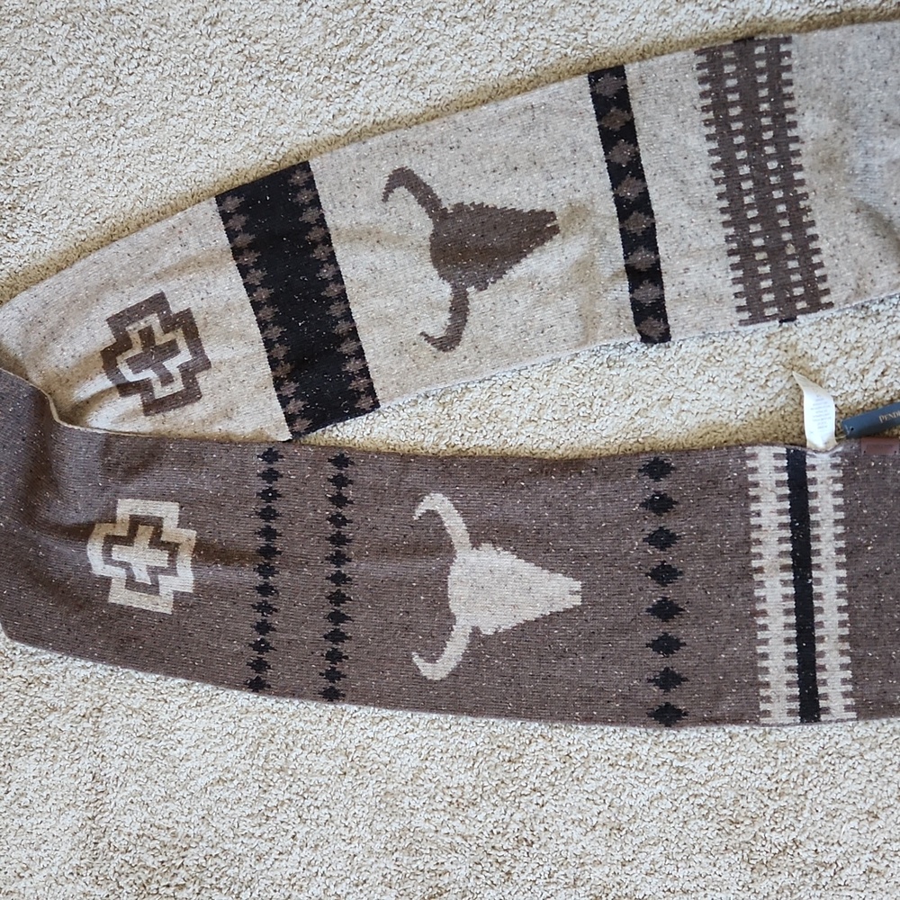 Beautiful NWT Pendleton Southwest Design Wool Scarf Or Shawl ๐ค๐๐ค๐ - Picture 11 of 16